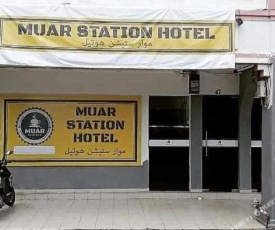 OYO 90324 Muar Station Hotel