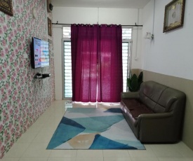 AD Homestay Gua Musang Terrace House with 3 room