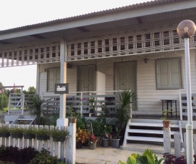 Tok Abah Cottage