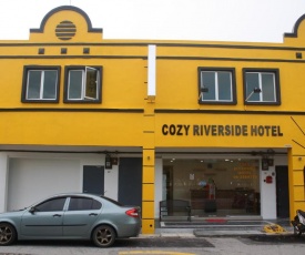 Cozy Riverside Hotel