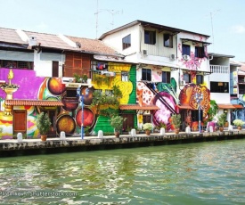Thai House Melaka Riverside