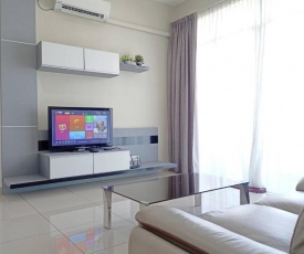 J&A Cozy Home with 3 rooms 5 pax @Bm Bandar Perda