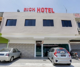 OYO 89495 Rich Hotel