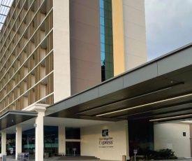 Holiday Inn Express Kota Kinabalu City Centre, an IHG Hotel