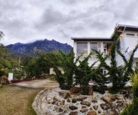 Sling N Stone Vacation Homes, Mt Kinabalu