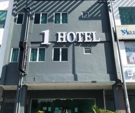 1 Hotel Mahkota Cheras
