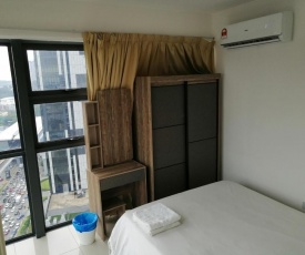 Ekocheras Mall Residence Suites with Shopping Mall and MRT Link