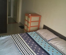 Master bedroom for rent short term or long term at OUG PARKLANE