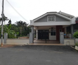 Samsiah Guest House - Taman Yayasan Segamat